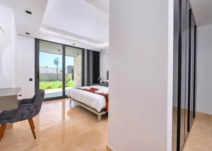 6 Bedroom Luxury - Kalamar Bay Private Heated Pool Βίλα *