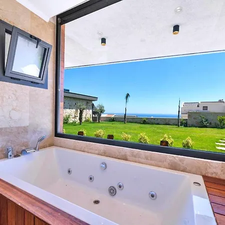 6 Bedroom Luxury - Kalamar Bay Private Heated Pool