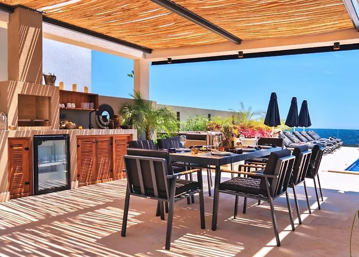Вилла 6 Bedroom Luxury - Kalamar Bay Private Heated Pool *